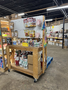 The Sasquatch's Trading Post & USV Auctions